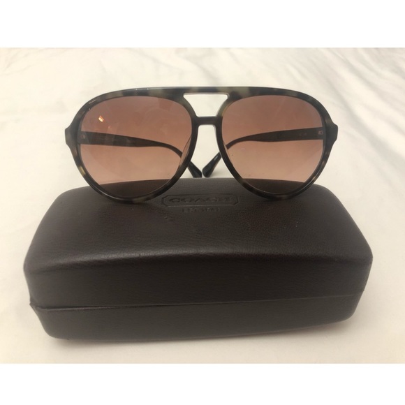 Coach Tortoise Aviator sunglasses - Picture 4 of 6